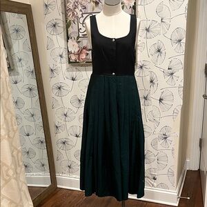 Bergman’s Tratchen VTG  S Elegant Black and Green dress wool from Austria